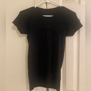 black lululemon swiftly tech size 4